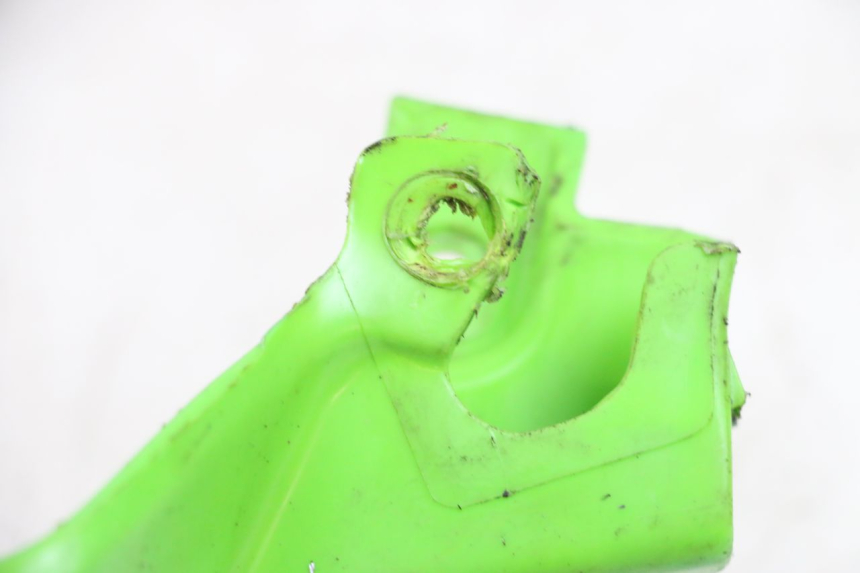 photo de LEFT HANDGUARDS KAWASAKI KDX 125 (1990 - 1991) - Zoom on usage condition