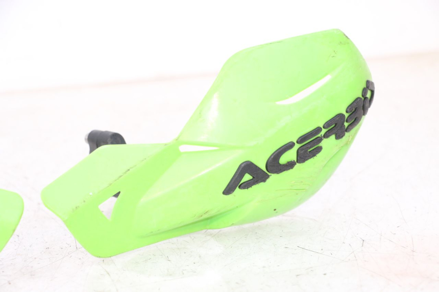 photo de HANDGUARDS KAWASAKI KX 65 (2000 - 2019) - Additional view of the item