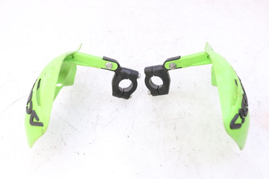 photo de HANDGUARDS KAWASAKI KX 65 (2000 - 2019) - Technical close-up