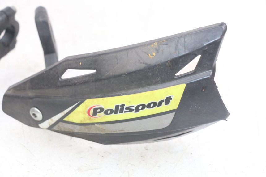 photo de HANDGUARDS SHERCO SM-R 50 (2018 - 2021) - Surface and material condition