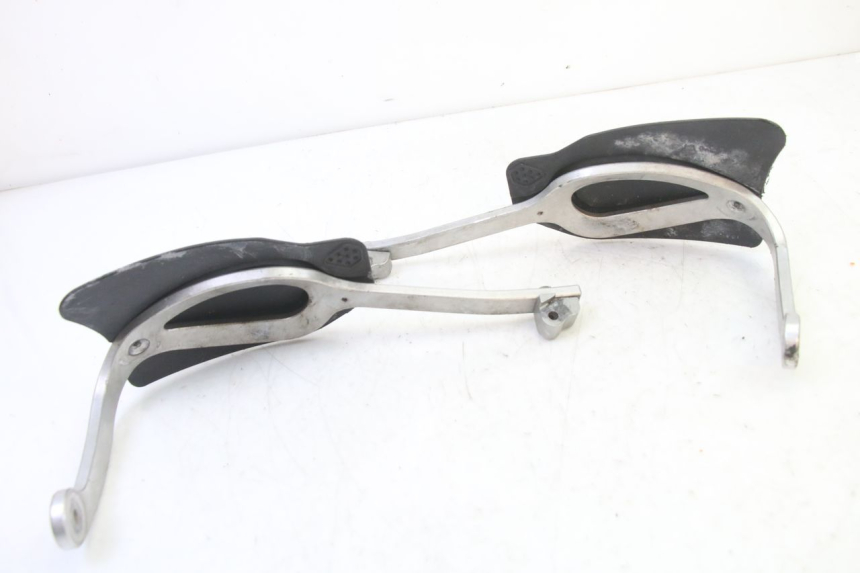 photo de HANDGUARDS KTM SUPERENDURO R 950 (2005 - 2009) - Zoom on usage condition