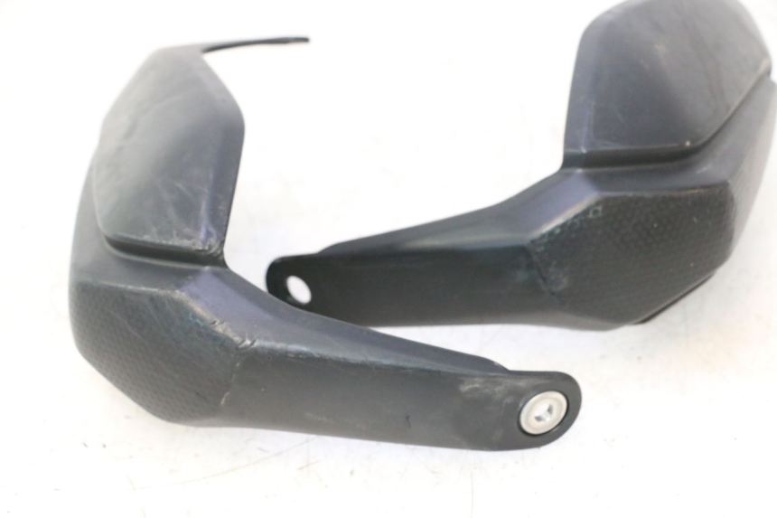 photo de HANDGUARDS YAMAHA TDM ABS 900 (2002 - 2014) - Alternative perspective
