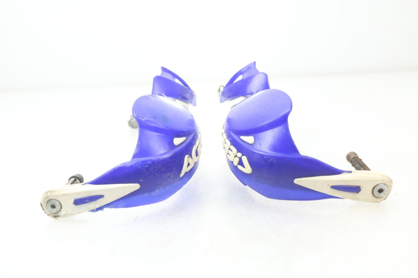photo de HANDGUARDS YAMAHA YZ 80 (1998 - 2001) - Fixing points details