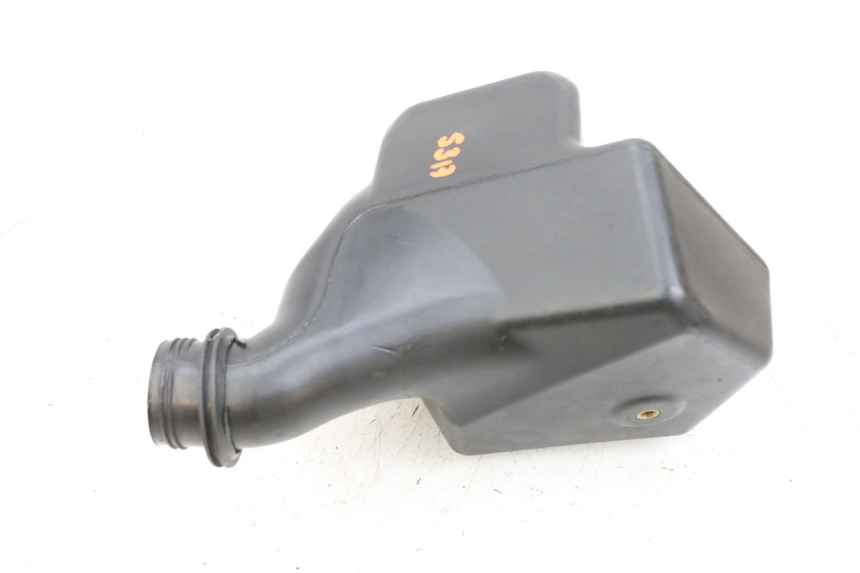 photo de WINDSHIELD WASHER RESERVOIR ADIVA AD3 300 (2014 - 2020) - Zoom on usage condition