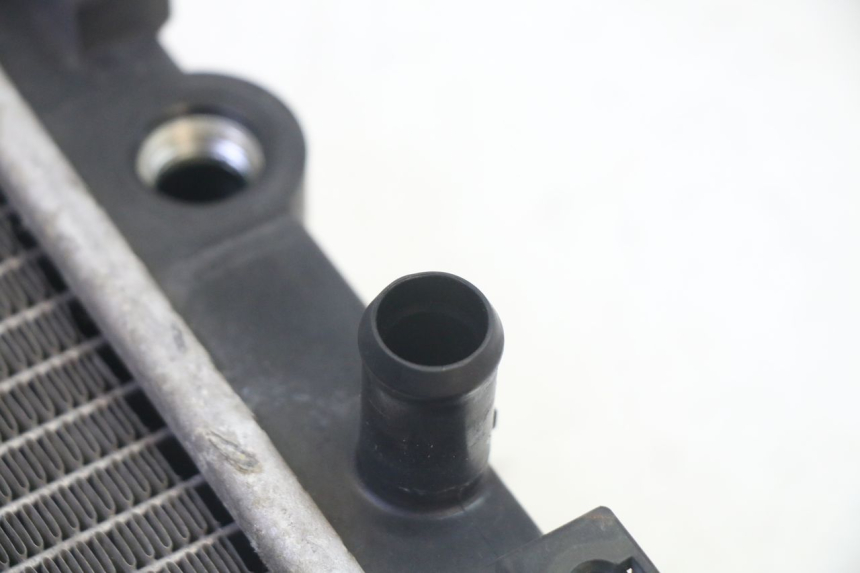 photo de COOLANT RADIATOR QUADRO 4 4D 350 (2015 - 2018) - Zoom on usage condition