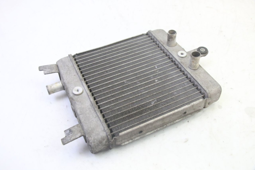 photo de RADIATOR SUZUKI BURGMAN 125 (2007 - 2014) - Technical close-up