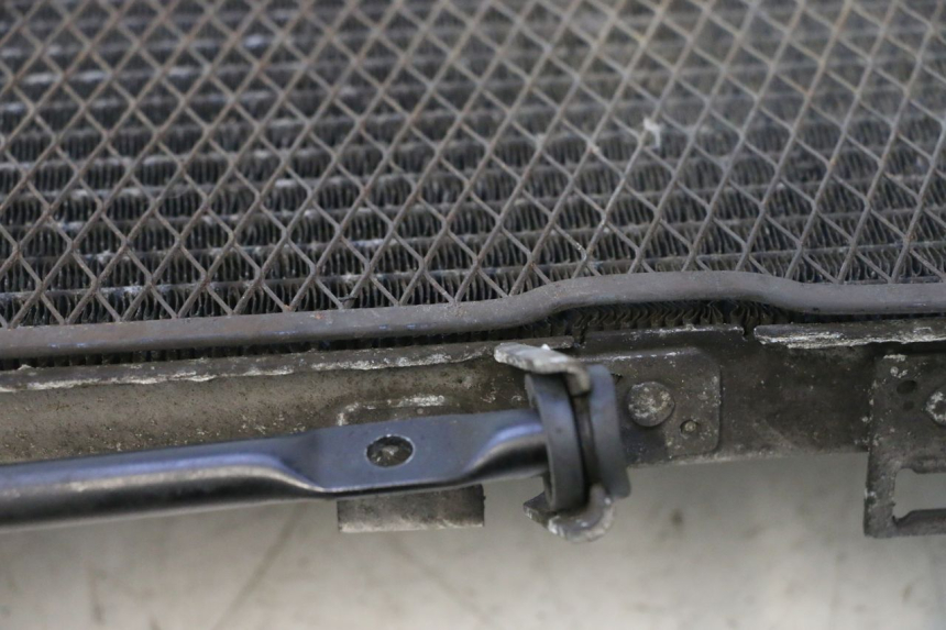 photo de COOLANT RADIATOR SUZUKI BURGMAN EXECUTIVE ABS 650 (2006 - 2012) - High-resolution close-up