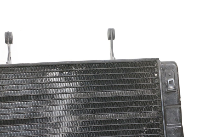 photo de COOLANT RADIATOR SUZUKI DL V STROM 1000 (2002 - 2007) - High-resolution close-up