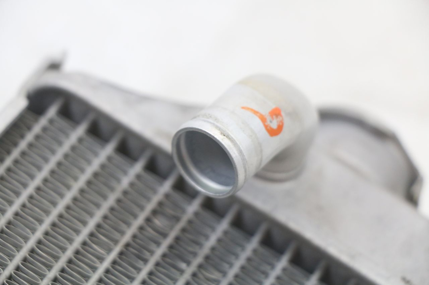 photo de RIGHT COOLANT RADIATOR HONDA CRF R 250 (2020 - 2021) - Alternative perspective