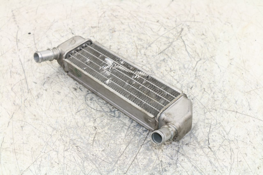 photo de RIGHT COOLANT RADIATOR PEUGEOT LUDIX BLASTER 50 (2006 - 2014) - Alternative perspective