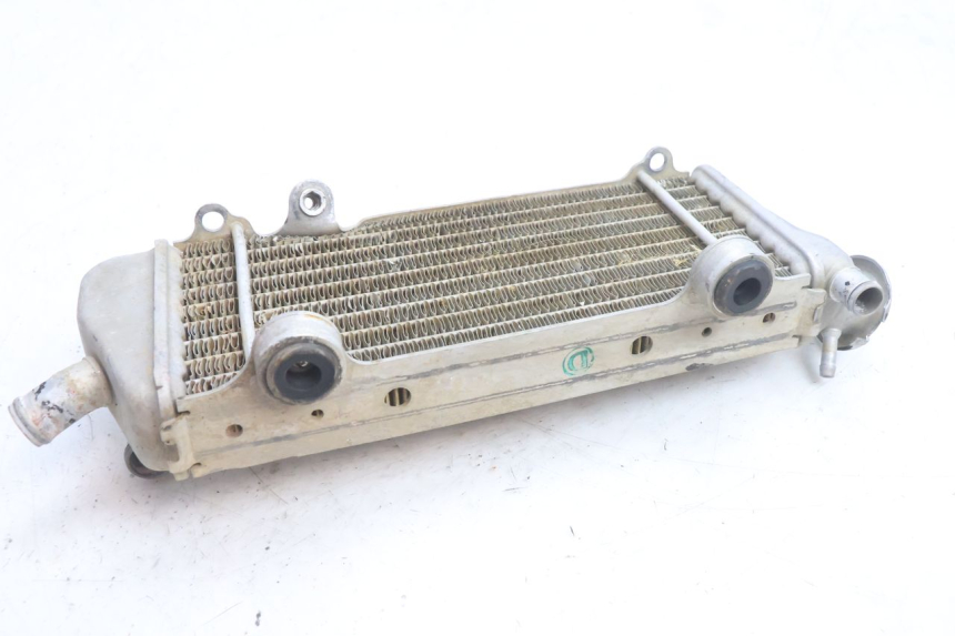 photo de RIGHT COOLANT RADIATOR HUSABERG TE 250 (2011 - 2014) - High-resolution close-up