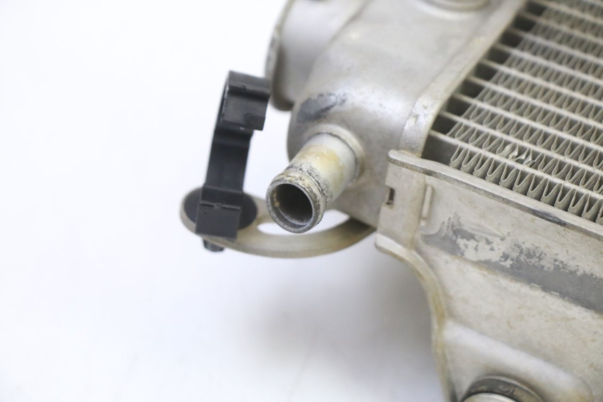 photo de RIGHT COOLANT RADIATOR YAMAHA YZF YZ-F 450 (2014 - 2016) - Surface and material condition