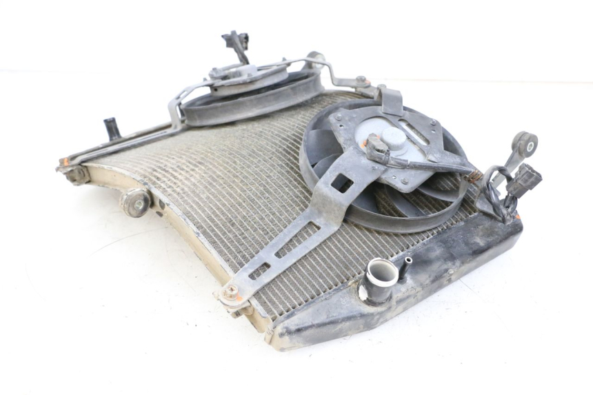 photo de RADIATOR YAMAHA FJR ABS 1300 (2006 - 2012) - Alternative perspective