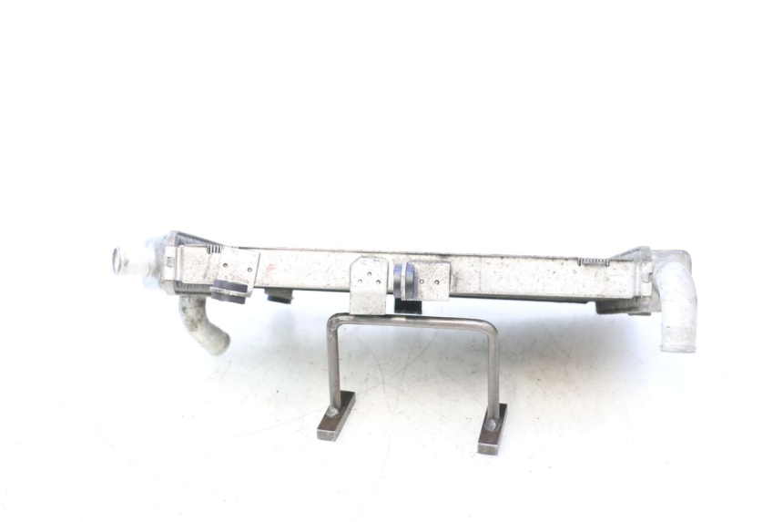 photo de COOLANT RADIATOR HONDA FJS SILVER WING SILVERWING 400 (2005 - 2008) - Zoom on usage condition