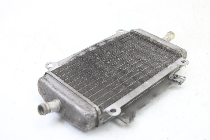 photo de LEFT COOLANT RADIATOR PIAGGIO VESPA GRANTURISMO 125 (2003 - 2007) - Technical close-up