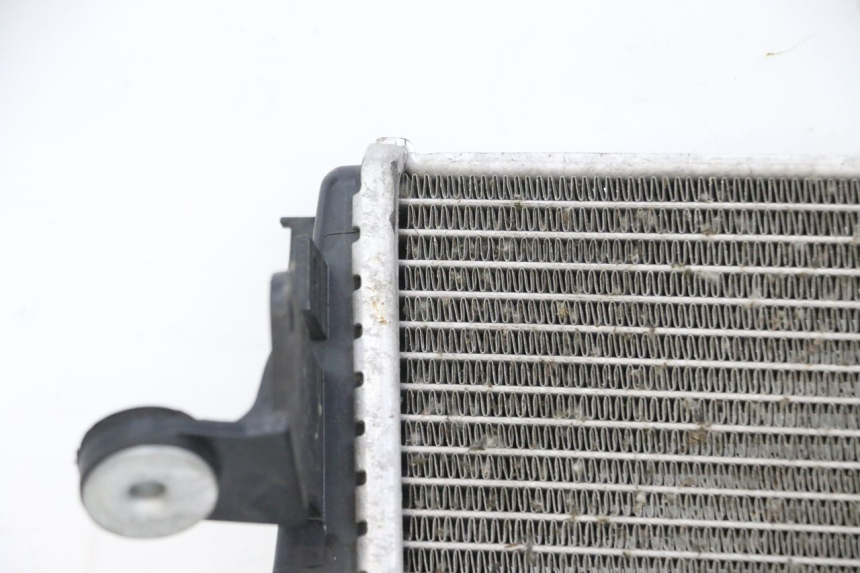 photo de LEFT COOLANT RADIATOR BMW R GS 1250 (2021 - 2024) - Surface and material condition