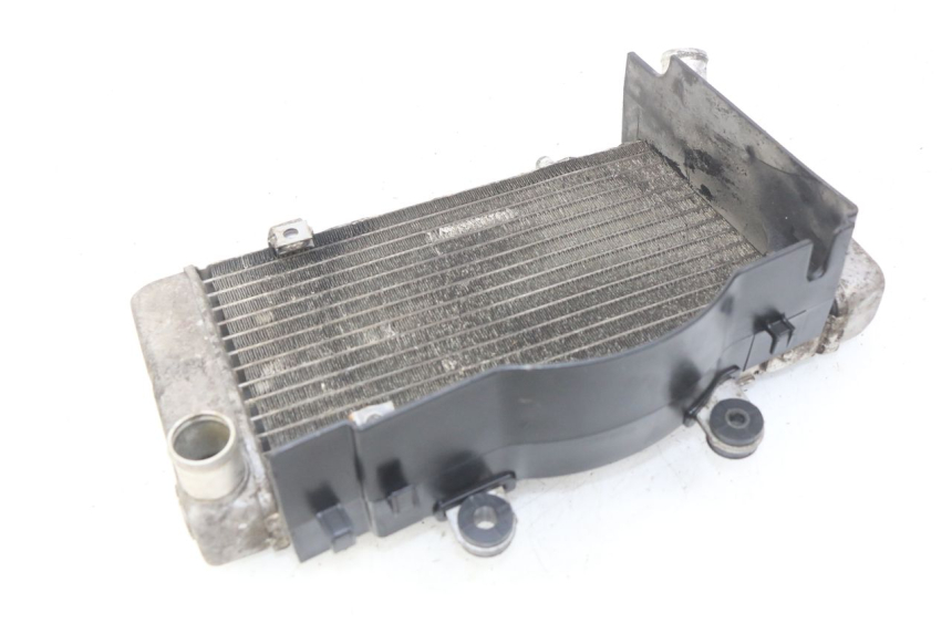 photo de LEFT RADIATOR HONDA VFR FI RC46 800 (1998 - 2001) - Alternative perspective