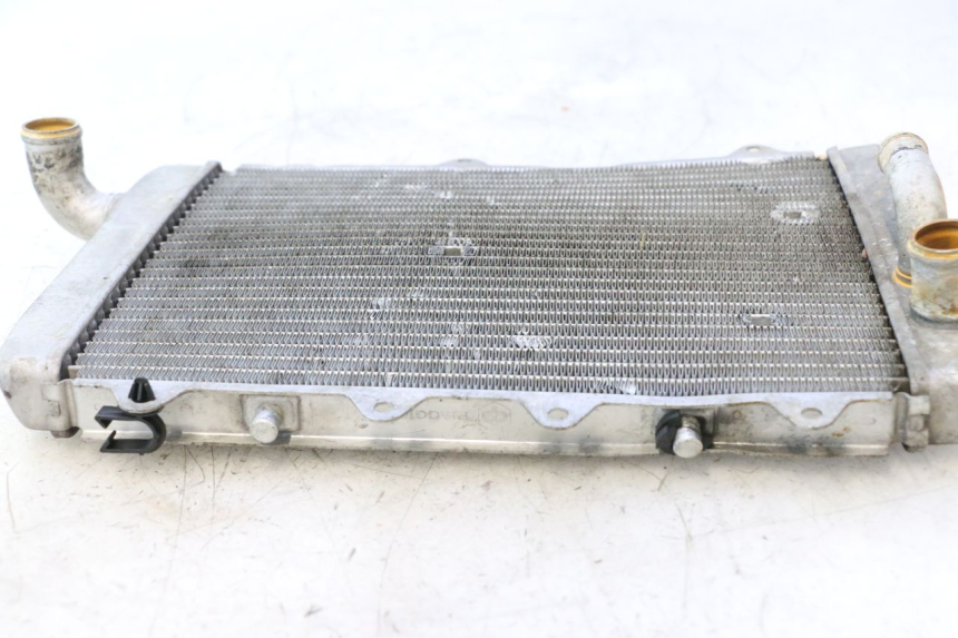 photo de COOLANT RADIATOR GILERA GP 800 (2007 - 2013) - Alternative angle