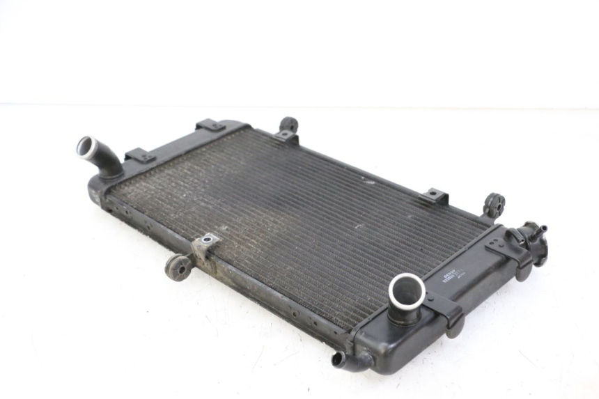 photo de RADIATOR SUZUKI GSR 750 (2011 - 2017) - Technical close-up