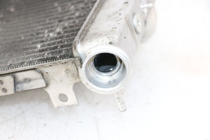 photo de COOLANT RADIATOR SUZUKI GSXR GSX-R 1000 (2003 - 2004) - Technical close-up