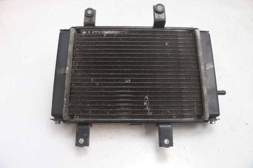 photo de COOLANT RADIATOR SYM GTS EVO 125 (2009 - 2013) - Fixing points details