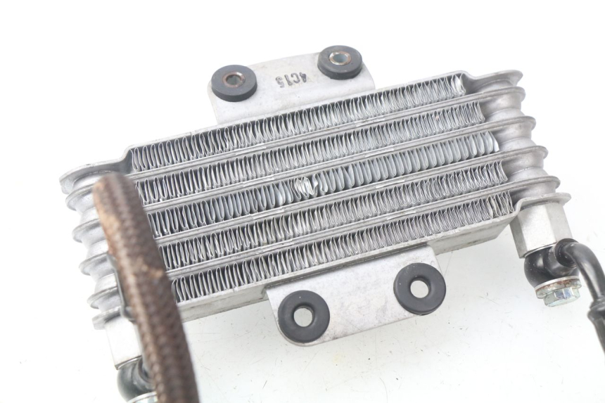 photo de OIL RADIATOR HYOSUNG AQUILA GV 125 (2009 - 2016) - Zoom on usage condition