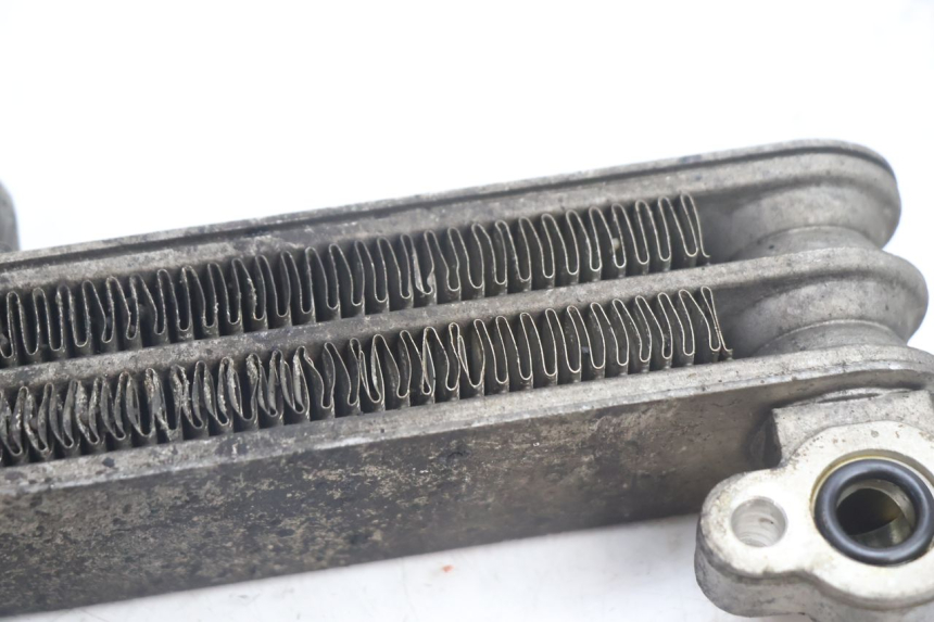 photo de OIL RADIATOR HONDA VFR FI RC46 800 (1998 - 2001) - Surface and material condition