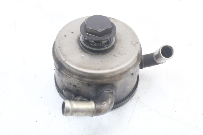 photo de OIL RADIATOR YAMAHA FZ1 FAZER 1000 (2007 - 2009) - Alternative perspective