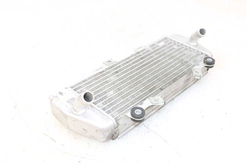 photo de COOLANT RADIATOR PIAGGIO MP3 HPE 300 (2019 - 2026) - Product overview