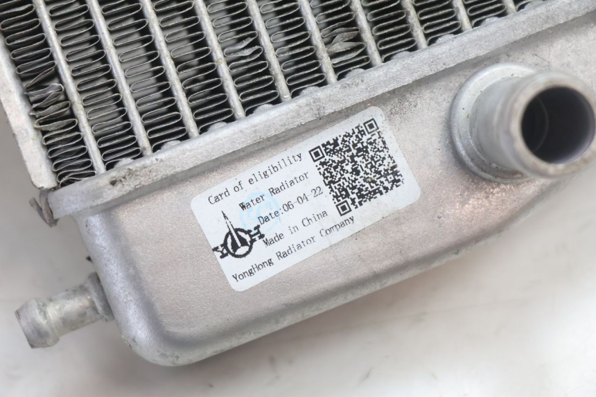 photo de COOLANT RADIATOR PIAGGIO MP3 HPE 530 (2022 - 2026) - Distinctive features