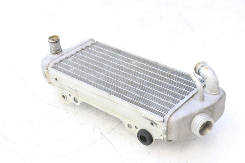 photo de COOLANT RADIATOR RIEJU MRT PRO SUPERMOTARD 50 (2007 - 2018) - Surface and material condition
