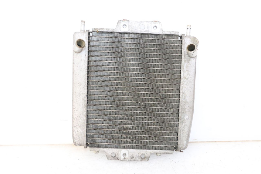 photo de COOLANT RADIATOR PIAGGIO MP3 125 (2006 - 2014) - Fixing points details