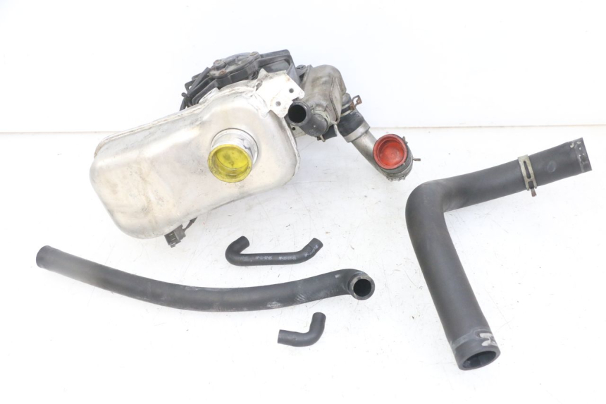 photo de RADIATOR PEUGEOT SATELIS COMPRESSOR K15 125 (2006 - 2009) - Technical close-up