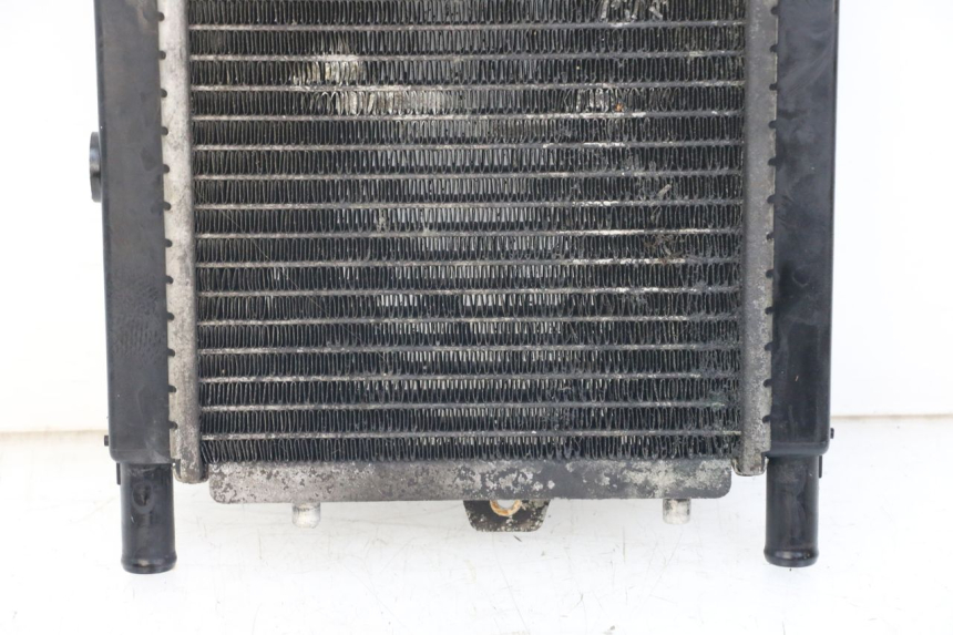 photo de RADIATOR PEUGEOT SATELIS 125 (2006 - 2009) - Technical close-up