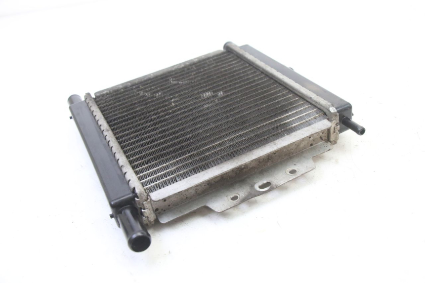 photo de COOLANT RADIATOR PEUGEOT SATELIS 125 (2013 - 2018) - Technical close-up