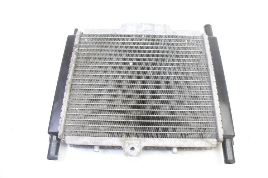 photo de COOLANT RADIATOR PEUGEOT SATELIS 250 (2006 - 2012) - Alternative perspective
