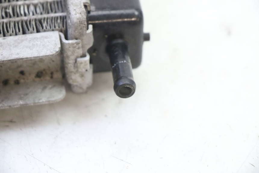 photo de COOLANT RADIATOR PEUGEOT SATELIS 250 (2006 - 2012) - Surface and material condition