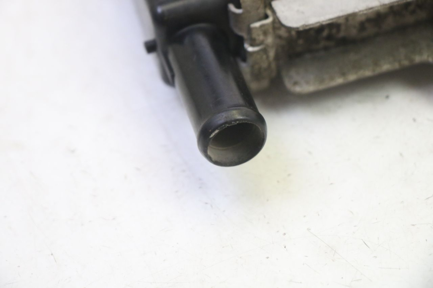 photo de COOLANT RADIATOR PEUGEOT SATELIS 125 (2013 - 2018) - Surface and material condition