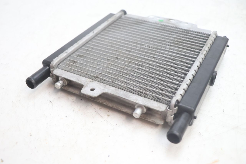 photo de COOLANT RADIATOR PEUGEOT SATELIS 125 (2013 - 2018) - Surface and material condition