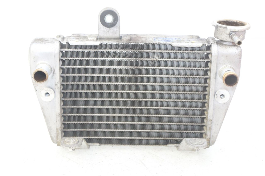 photo de COOLANT RADIATOR SUZUKI SIXTEEN 125 (2008 - 2010) - Fixing points details