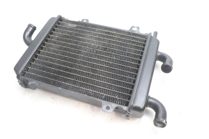 photo de RADIATOR PEUGEOT SPEEDFIGHT LC 50 (1996 - 2002) - Surface and material condition