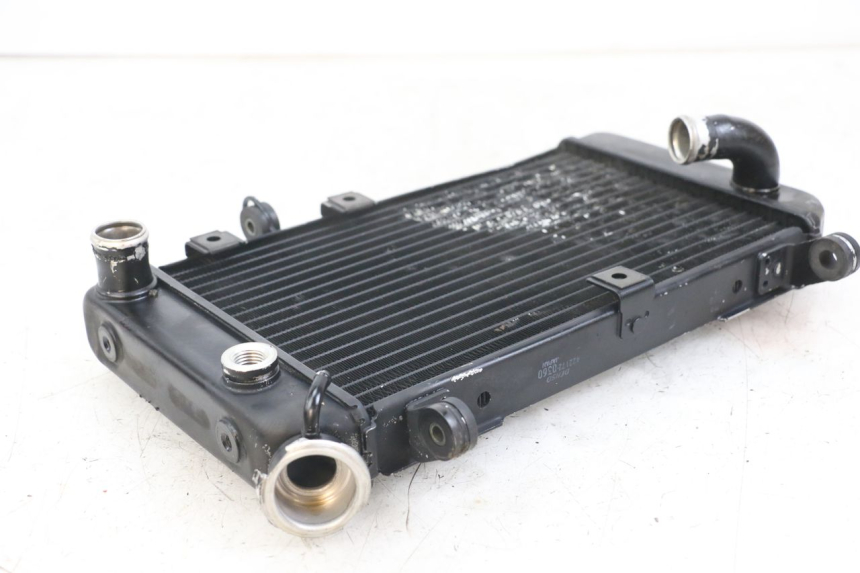 photo de RADIATOR SUZUKI SV N 650 (1999 - 2002) - Fixing points details