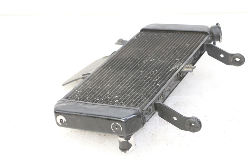 photo de COOLANT RADIATOR SUZUKI SV S 650 (2003 - 2009) - Alternative perspective