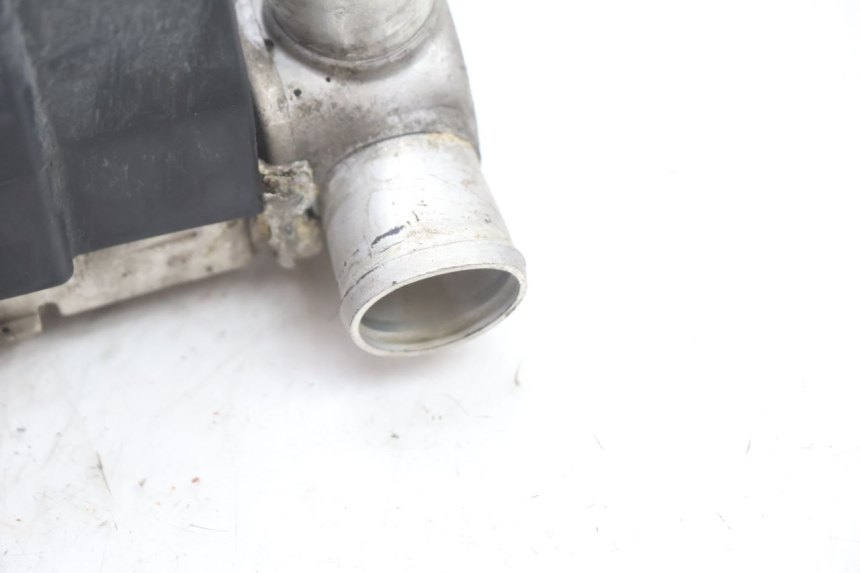 photo de COOLANT RADIATOR HONDA VFR FI RC46 800 (1998 - 2001) - Detailed visual inspection
