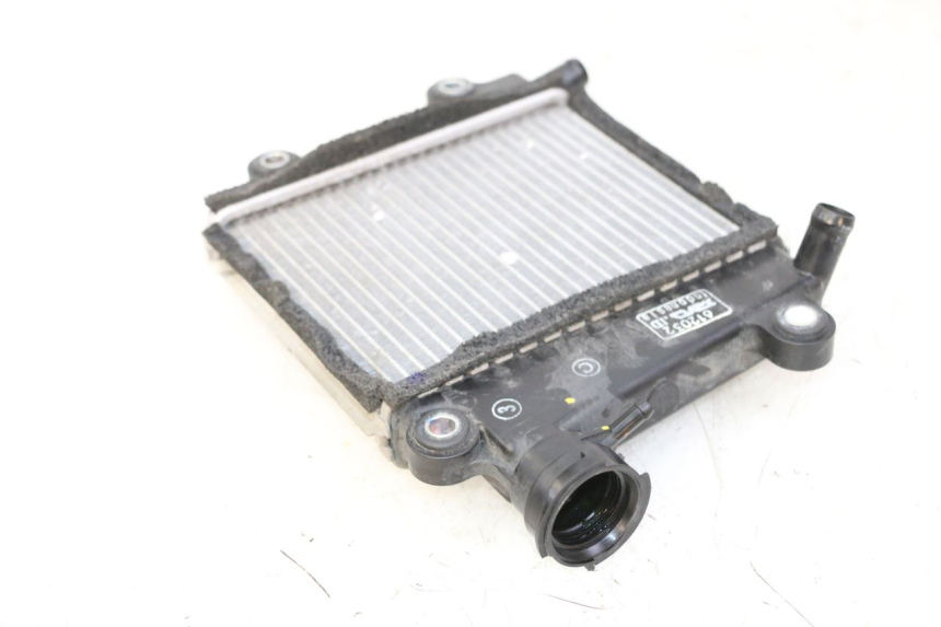 photo de COOLANT RADIATOR YAMAHA XMAX X-MAX 125 (2021 - 2025) - Technical close-up