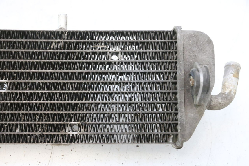 photo de RADIATOR YAMAHA XMAX X-MAX 125 (2006 - 2009) - Alternative perspective