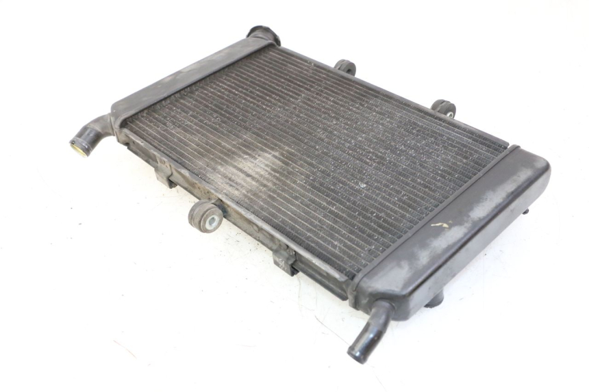 photo de COOLANT RADIATOR YAMAHA XJ6 ABS 600 (2008 - 2016) - Fixing points details