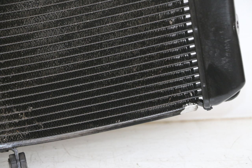 photo de COOLANT RADIATOR YAMAHA FZ1 FAZER 1000 (2007 - 2009) - Alternative angle
