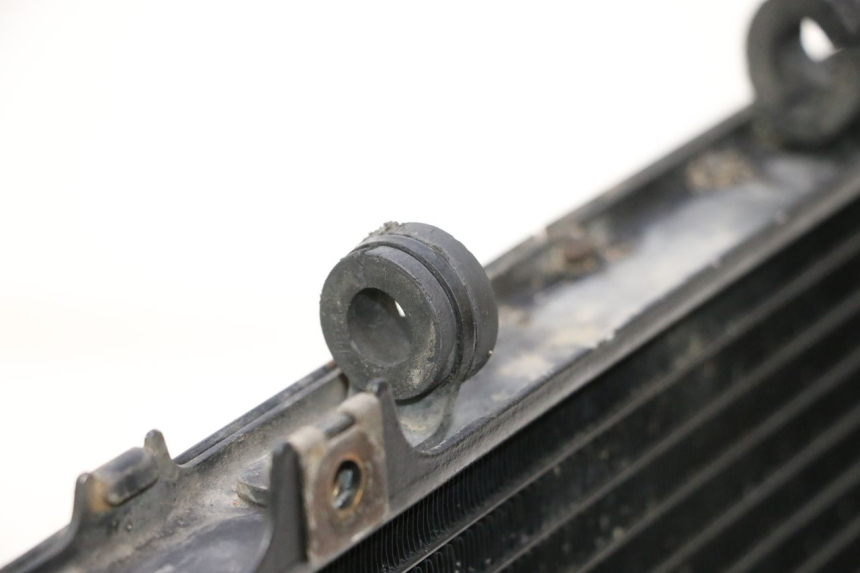 photo de RADIATOR KAWASAKI ZX-6R ZX6R 600 (1995 - 1997) - Fixing points details