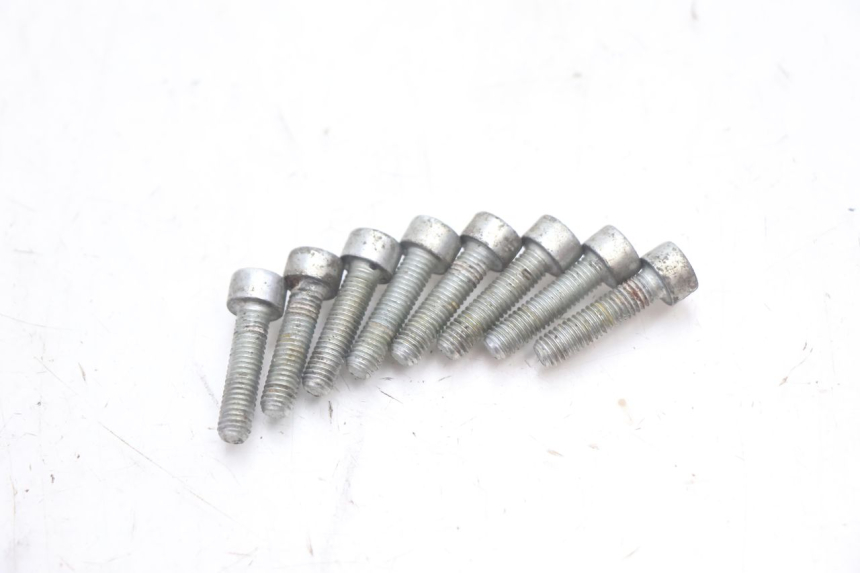 photo de CLUTCH SLAVE CYLINDER CAN-AM SPYDER RS 1000 (2008 - 2012) - Surface and material condition